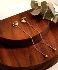 Love gold ring sui suta earrings