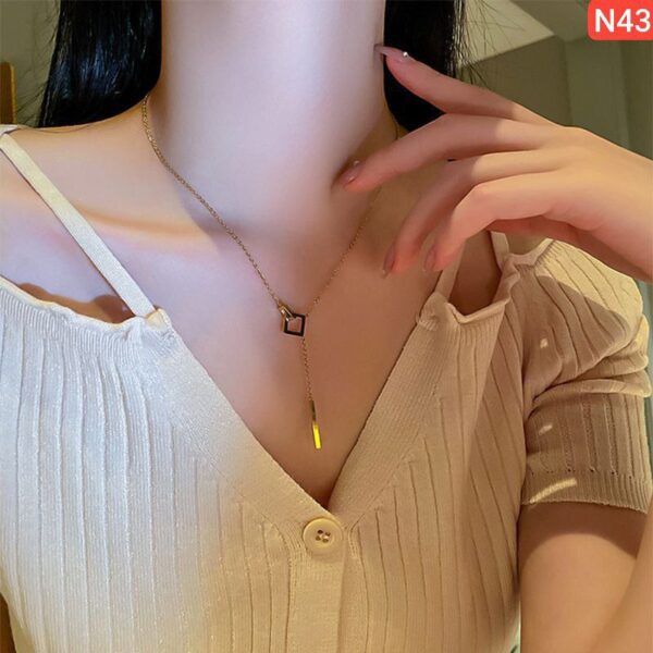 Alternative view of 22K gold polis Interlock rectangular necklace NC136