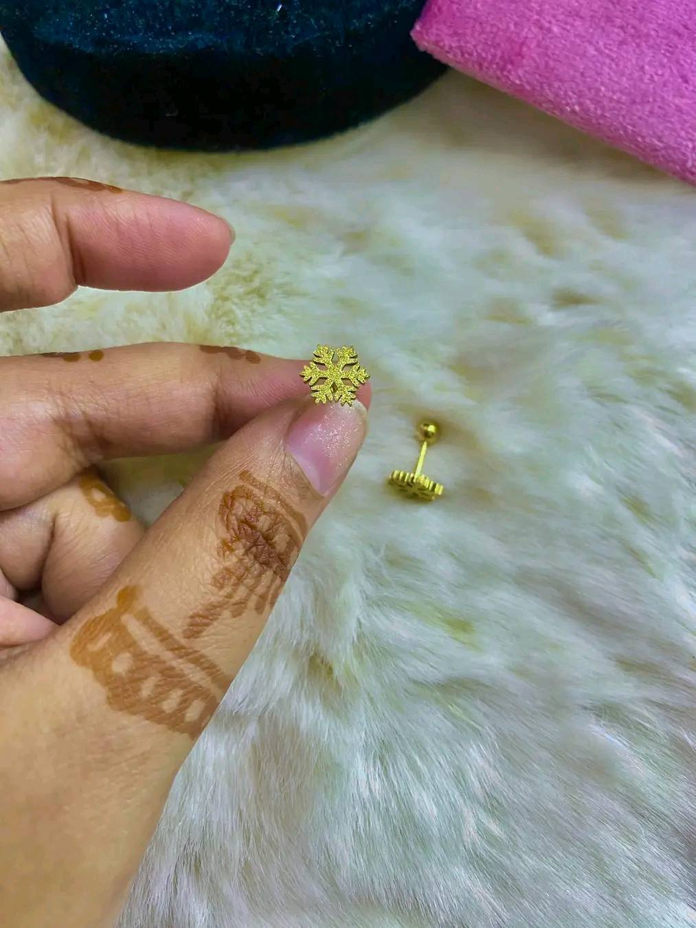 Snowfall 18K Gold Earrings E74
