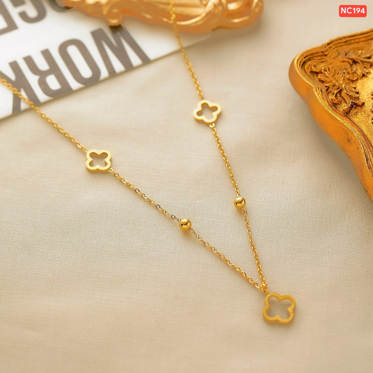 3 Flower 2 Ball Gold Necklace NC194