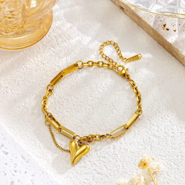 Alternative view of 22 karet Stainless Steel Gold Plated Love Chain Bracelet