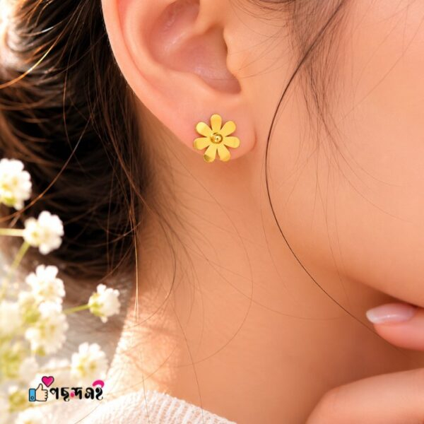 7 Leaf Flower Shape Backpin Shining 22karet Gold Plated Earring