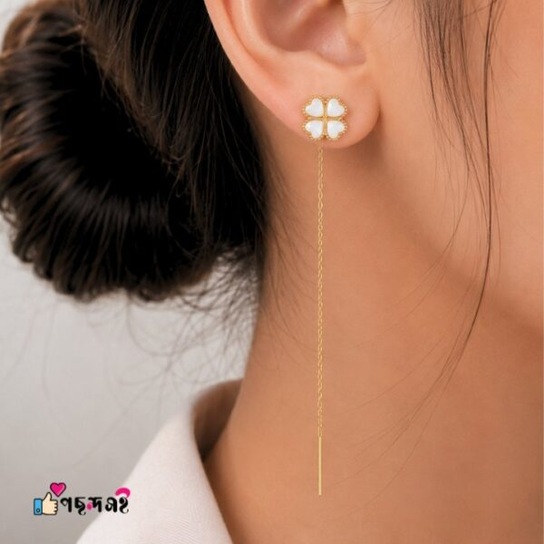 White Roman 4leaf Flower Shining 22karet Gold Plated Earring