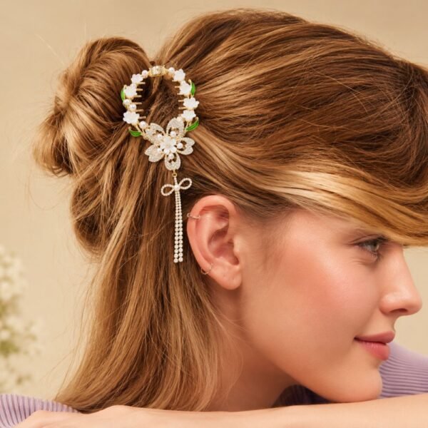 Alternative view of Original Chineese Imported Flower Design with green leaf Hair Clip