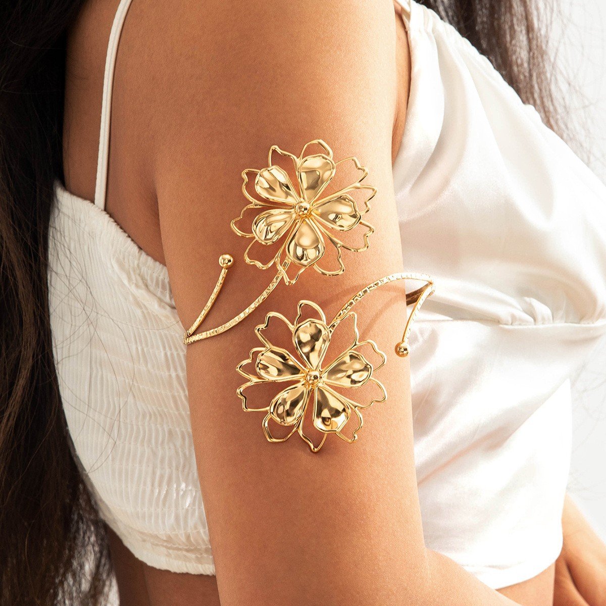 22karet Shining Gold Plated 2 Floral Design Arm Cuff